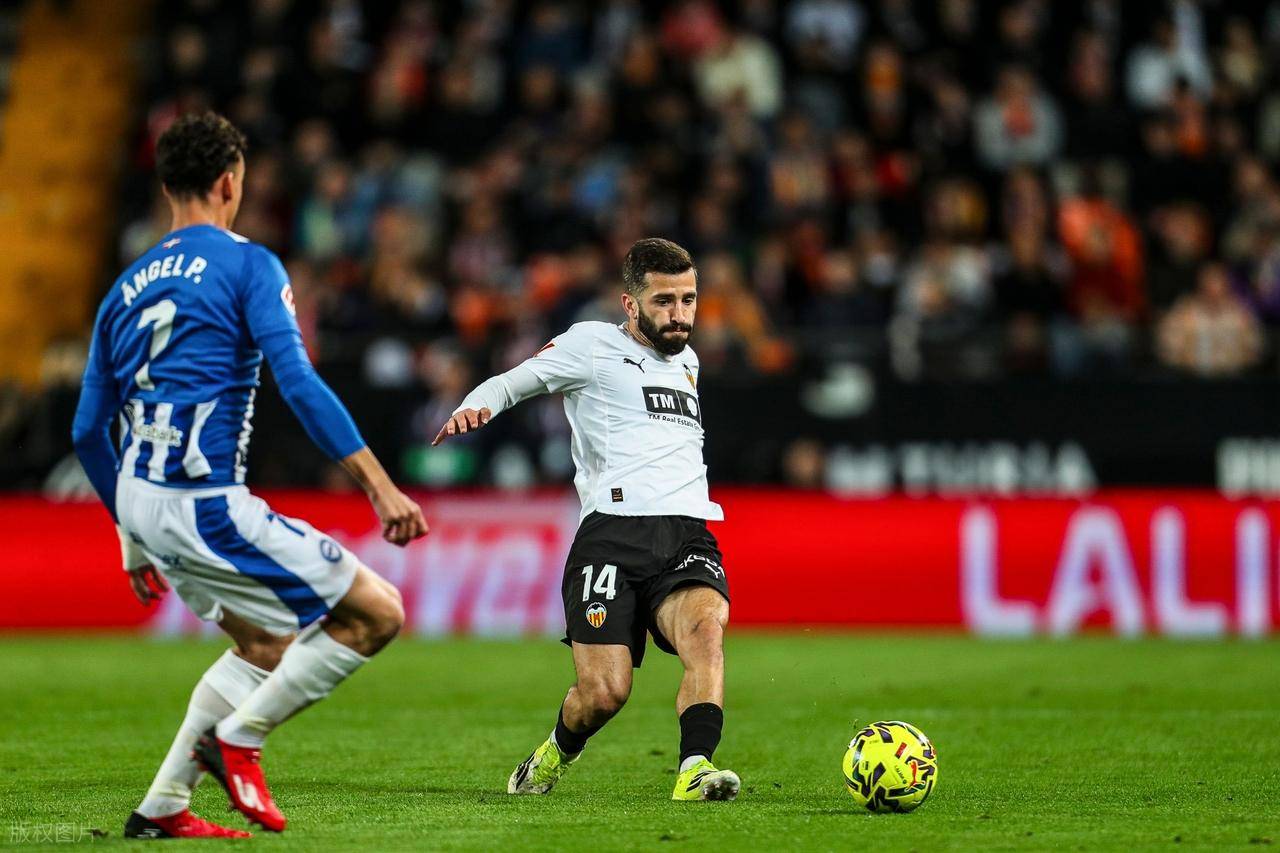 随着贝蒂斯0-2,瓦伦西亚3-2,塞维利亚1-1,西甲最新积分榜出炉